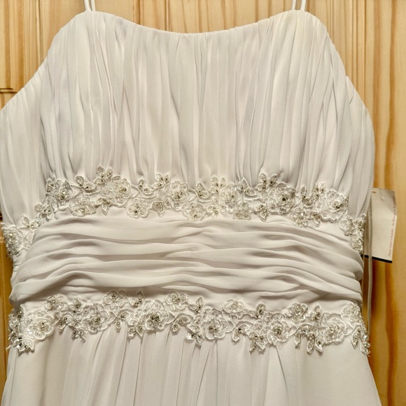 Spaghetti Strap Wedding Dress, New With Tags - Picture 6 of 13